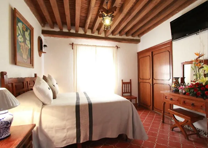 Hotel Meson Del Rosario