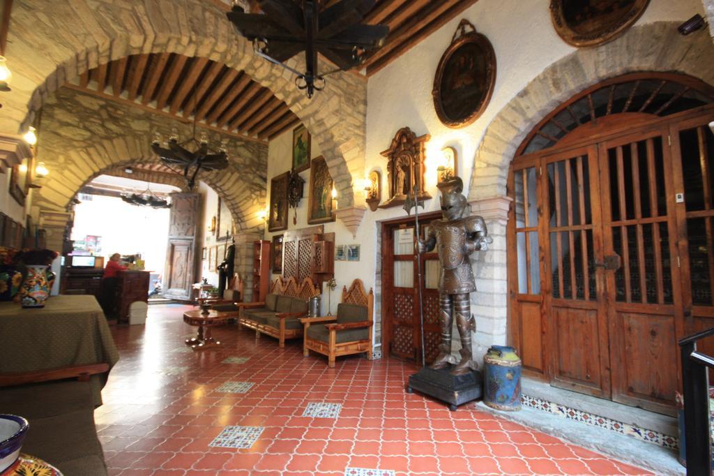 Meson Del Rosario