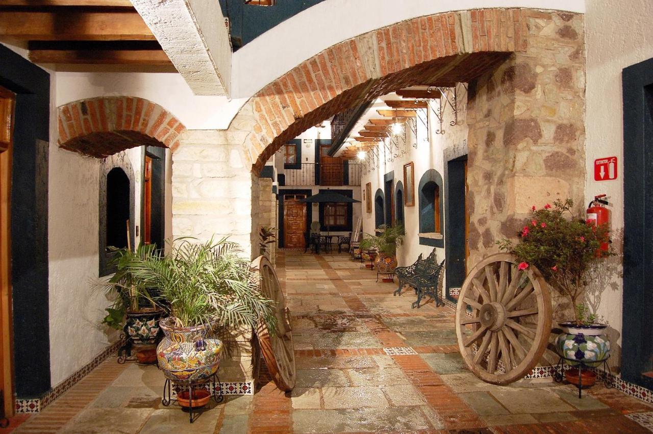 Meson Del Rosario