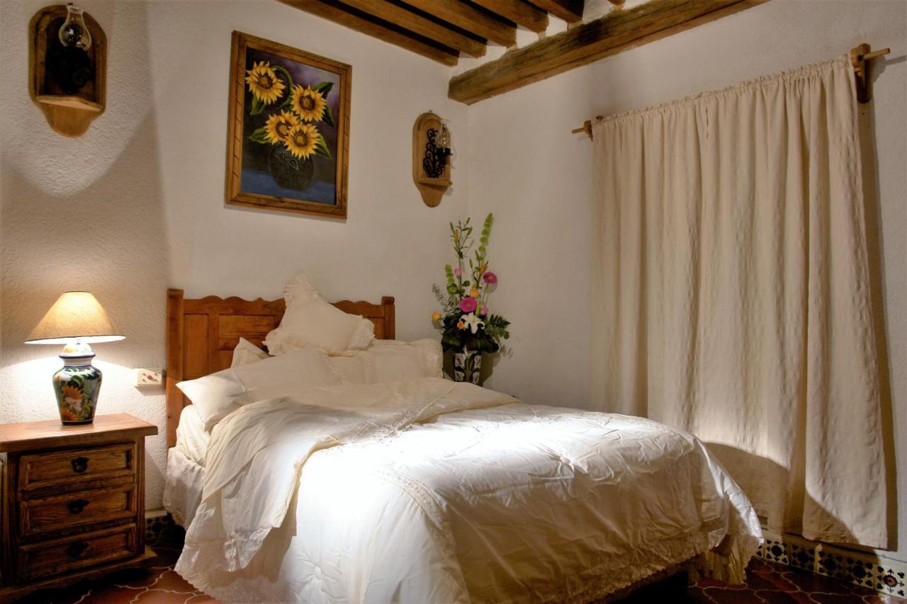Meson Del Rosario Hotel
